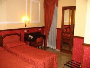 2631759-Donatello-Hotel-Rome-Guest-Room-3-DEF
